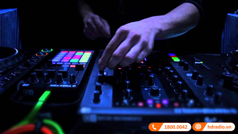 Cách kết nối Equalizer với Amply hát karaoke