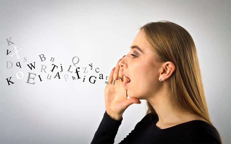 Cách luyện thanh tại nhà với dàn karaoke gia đình