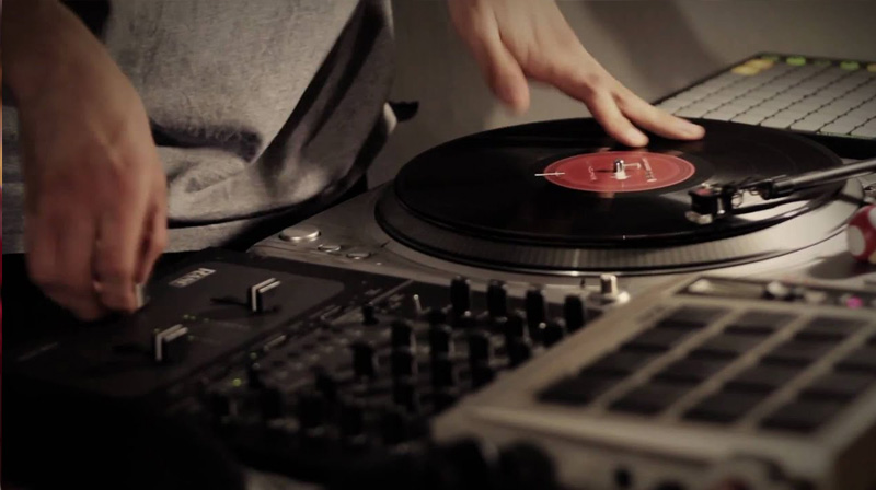 Disc Jockey la gi - Lich su hinh thanh va phat trien