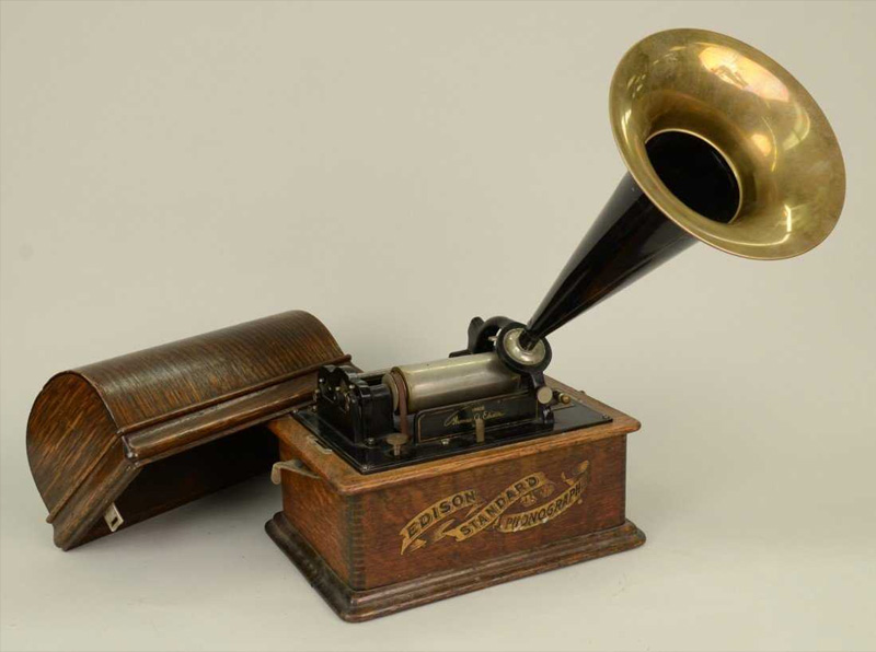 EDISON STANDARD PHONOGRAPH
