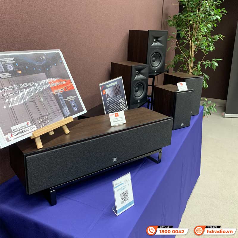 Hãng JBL ra mắt loạt sản phẩm loa nghe nhạc xem phim JBL STAGE 2