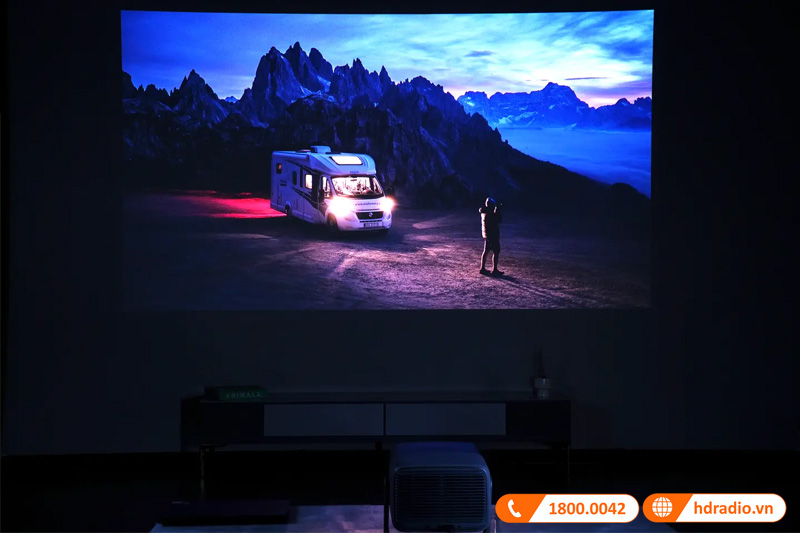 JMGO ra mat May chieu N1 Ultra