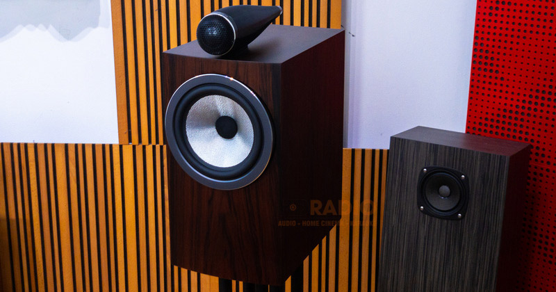 Loa bookshelf Bowers & Wilkins 705S3 ứng dụng công nghệ âm thanh Hi-end