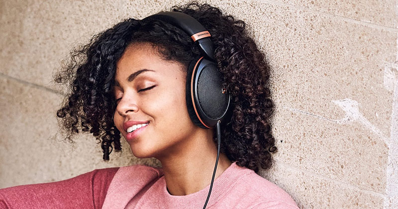Hãng Sennheiser ra mắt tai nghe HD 505: Hướng đến người dùng audiophile và game thủ