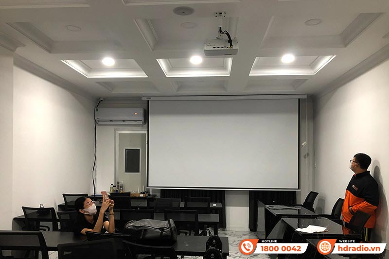 Top 9 mẫu Máy chiếu lớp học chất lượng được yêu thích nhất hiện nay