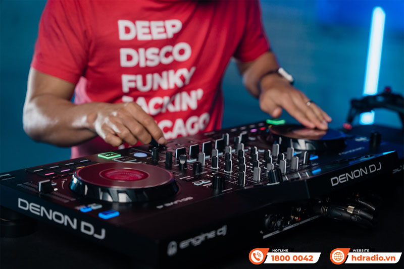 Top 5 Bàn DJ tích hợp loa đáng mua nhất, có trả góp