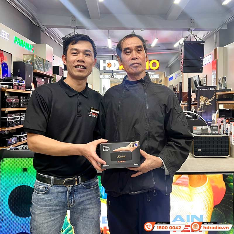 Khách hàng mua Loa Marshall Emberton 2 chính hãng ASH tại HDRadio