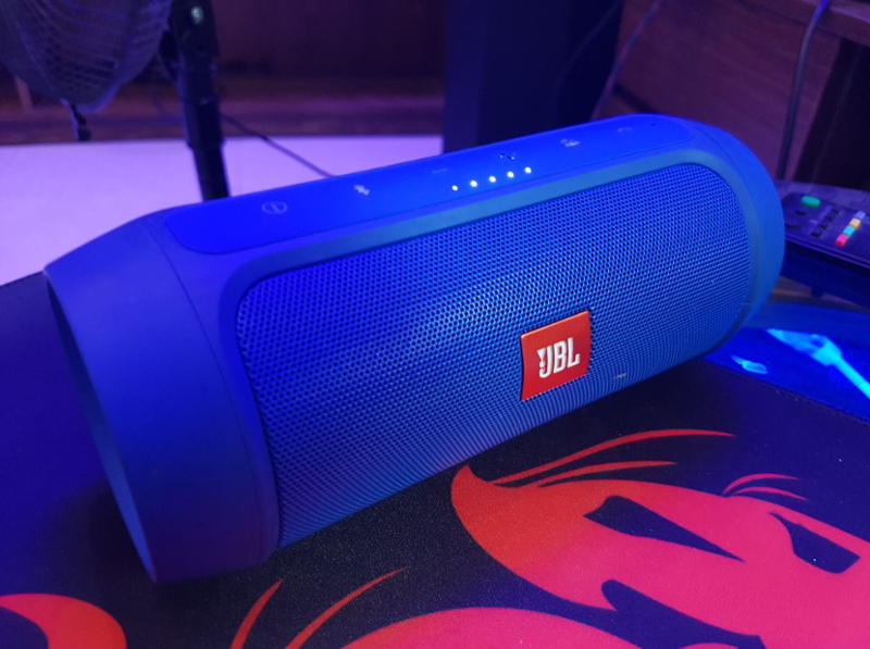 thay pin cho tai nghe bluetooth