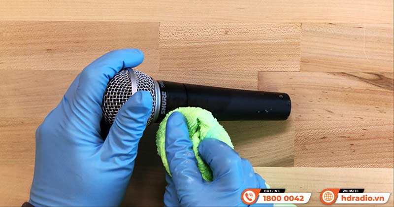 Vệ sinh phần thân micro