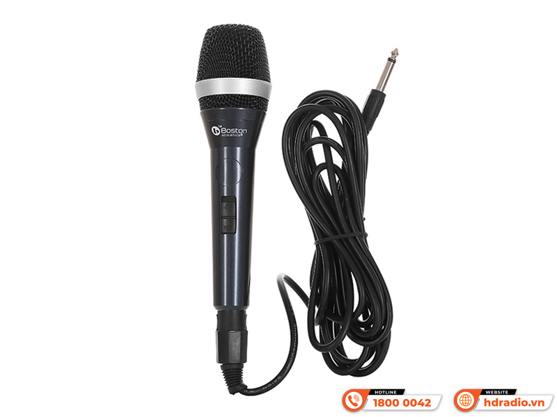 So sánh micro karaoke có dây và không dây