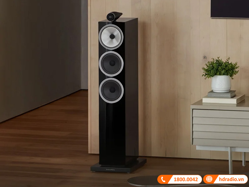 Loa Bowers & Wilkins 703 S3